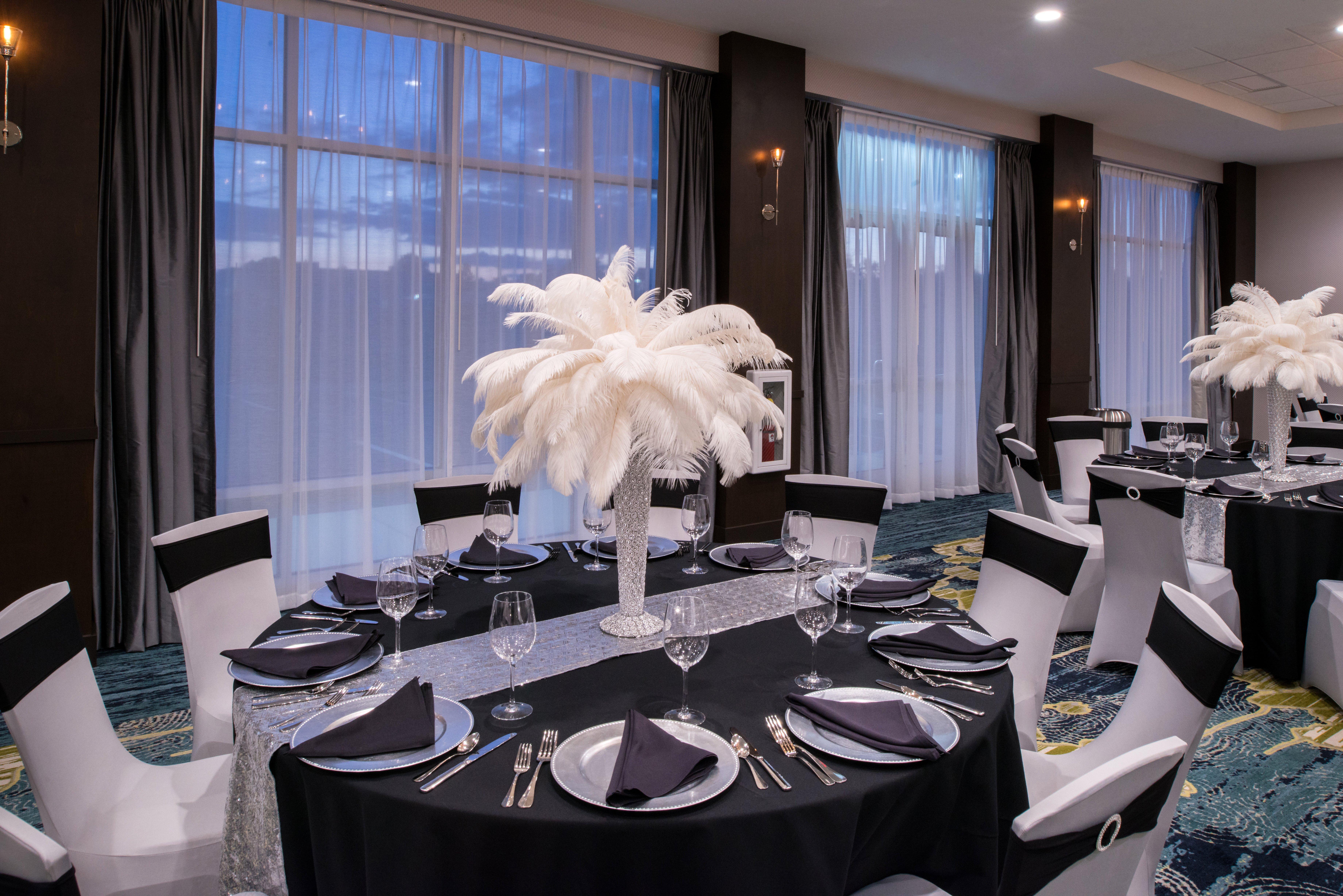 Holiday Inn & Suites - Farmington Hills - Detroit Nw By Ihg Zewnętrze zdjęcie