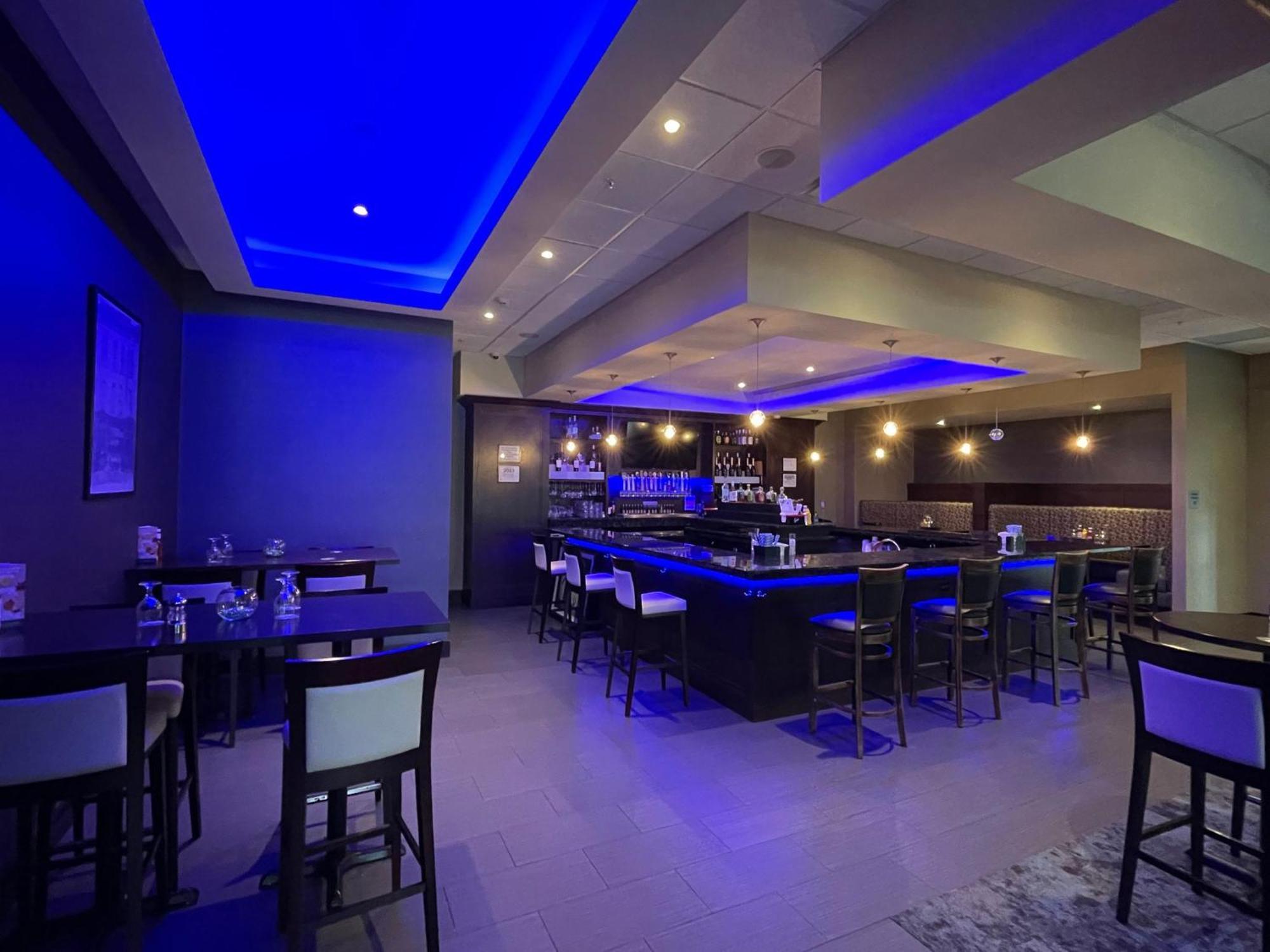 Holiday Inn & Suites - Farmington Hills - Detroit Nw By Ihg Zewnętrze zdjęcie
