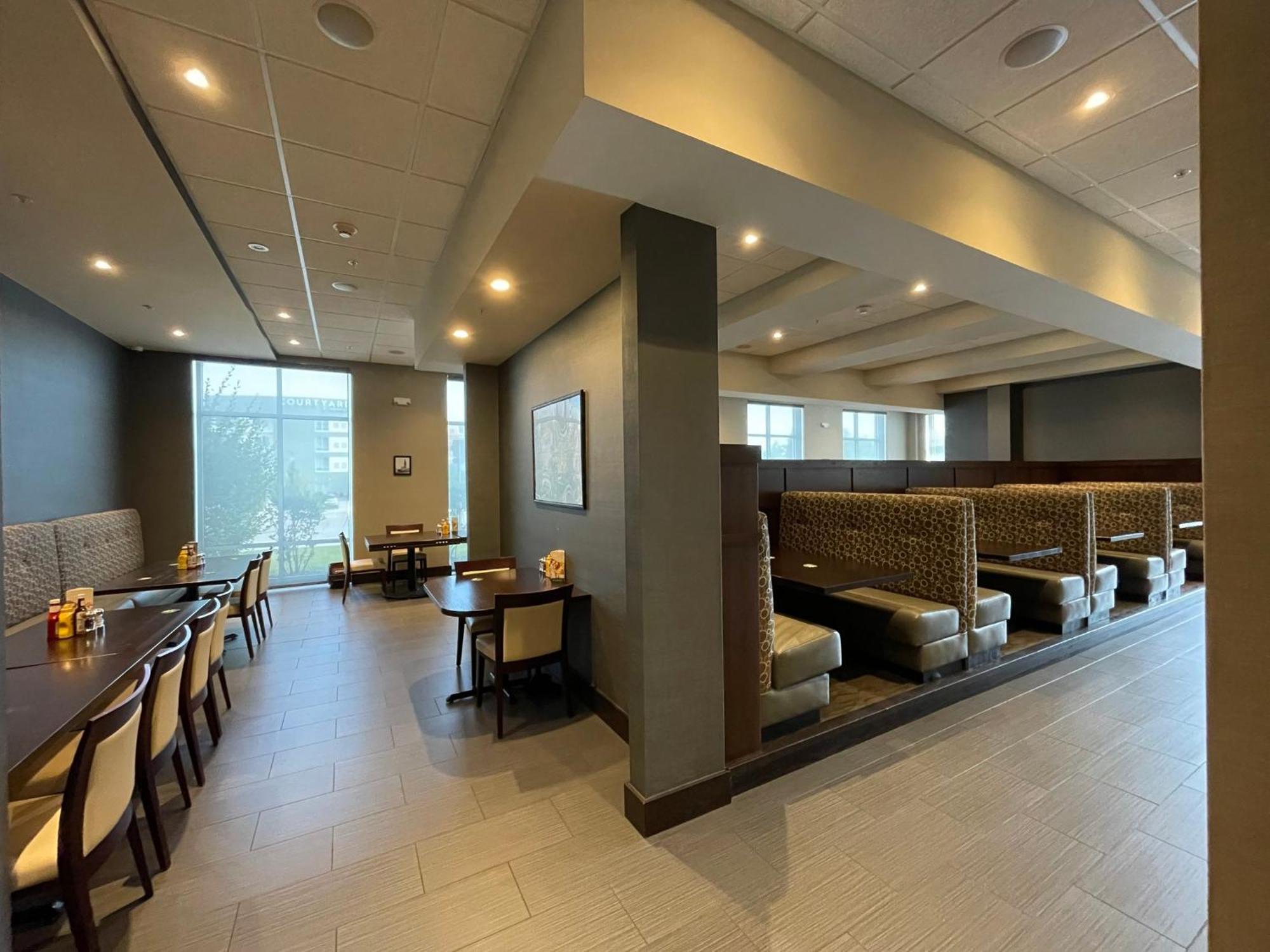 Holiday Inn & Suites - Farmington Hills - Detroit Nw By Ihg Zewnętrze zdjęcie