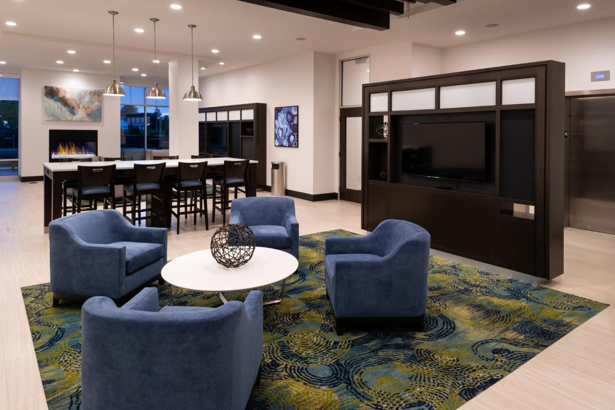 Holiday Inn & Suites - Farmington Hills - Detroit Nw By Ihg Zewnętrze zdjęcie